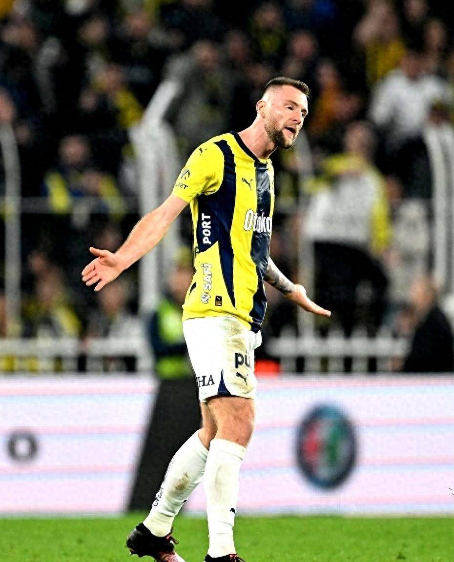 三百万差价！费内巴切引援拖沓，穆帅或将迎来“半成品阵容”